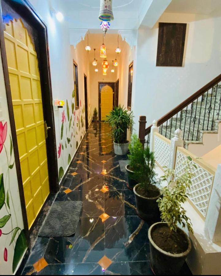 Petal Of Mewar - A Luxury Boutique Hotel Удайпур Екстериор снимка