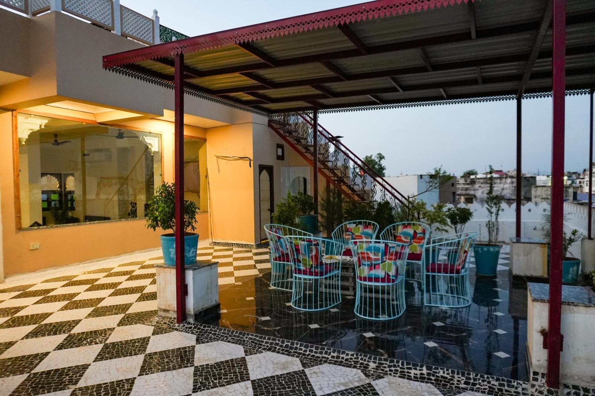 Petal Of Mewar - A Luxury Boutique Hotel Удайпур Екстериор снимка